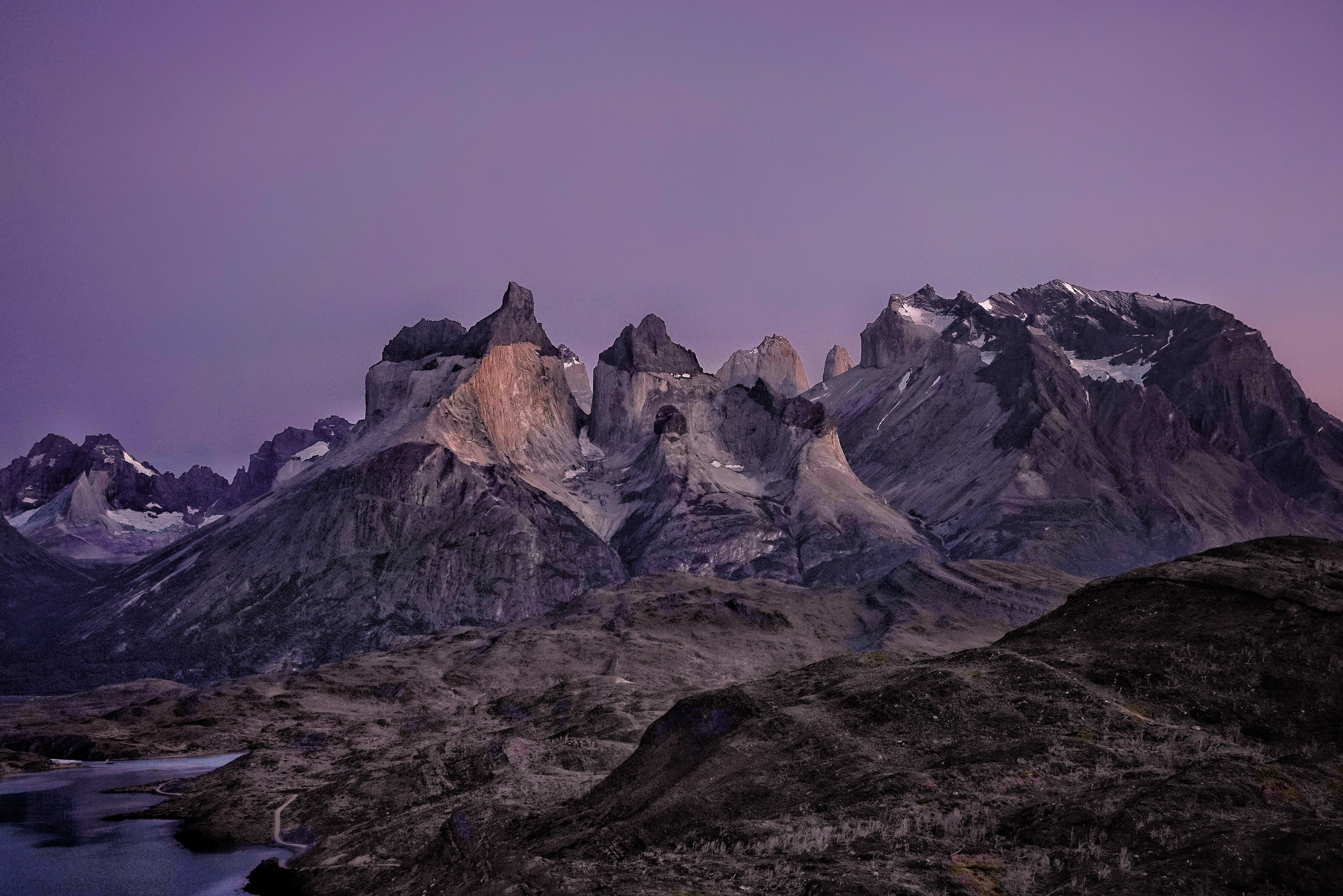 Massif du Paine dans la lumière rose